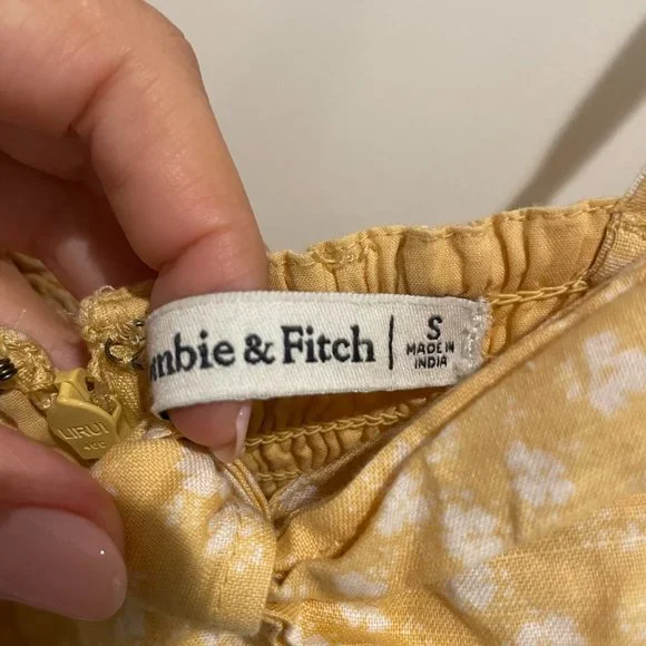 Abercrombie Yellow Floral Mini Dress w/ pockets - Size S - Picture 4 of 4